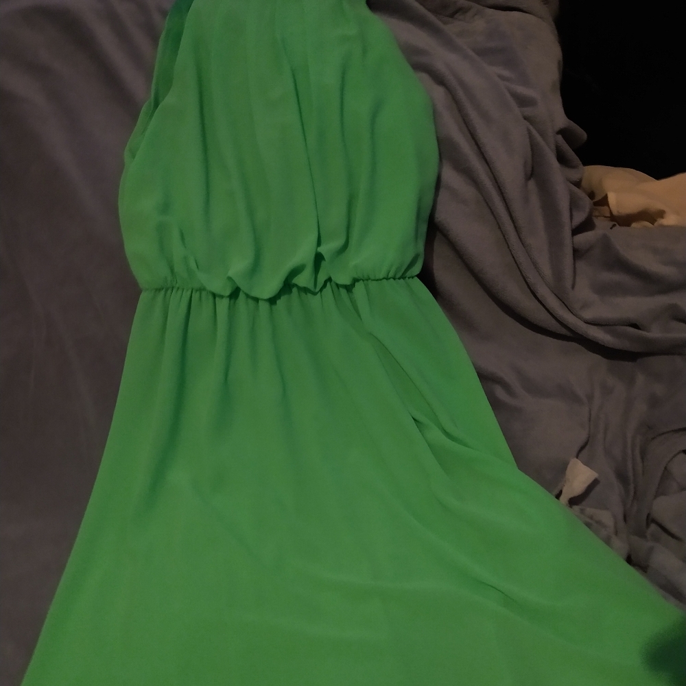 Clothes - Picture 6 of 16
